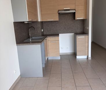 Location Appartement 2 pièces 47m² - Photo 3