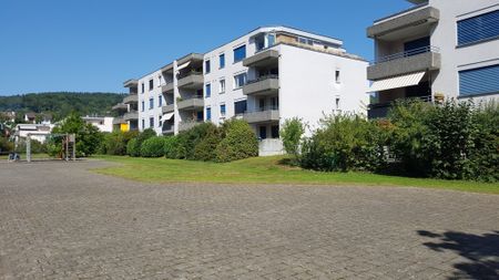 HELLE UND GERÄUMIGE WOHNUNG SUCHT NEUEN MIETER! - Foto 4