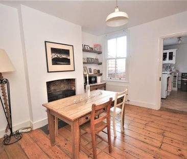 2 bedroom end of terrace house to rent - Photo 2