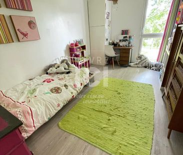 A Louer - Appartement Centre Bourg De Sautron 3 Pièces 66 M² Avec B... - Photo 3