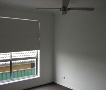 4 BEDROOM MODERN FAMILY HOME WITH ENSUITE DOUBLE GARAGE AND QUIETLY... - Photo 4