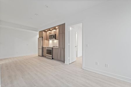 For Lease - 60 Central park roadway N/A Unit# 1004, Toronto, Ontario - Photo 5