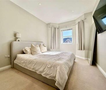 Alexandra Road, Poole, Dorset, BH14 - Photo 4