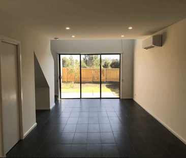 2B1B Boutique Lane, Cranbourne West, Vic 3977 - Photo 6