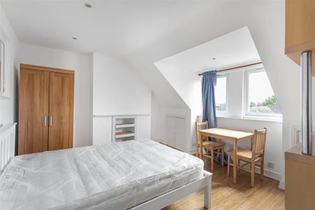 Studio Flat, Emanuel Avenue, W3 - Photo 3