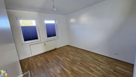 2 Zimmerwohnung mit kleiner Terrasse in ruhiger Lage mit Top Verkehrsanbindung - Photo 3