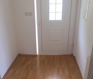 Stadtrand-Lage im Grünen: nette 2 Zimmer Wohnung mit Terrasse + Gar... - Foto 1