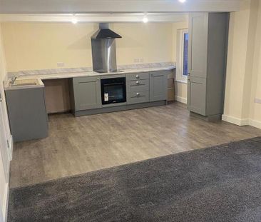 3 bedroom apartment to rent - Photo 3