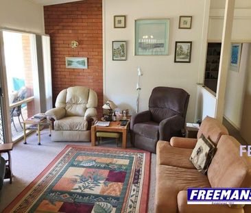 SPACIOUS 4-BEDROOM, 3-BATHROOM HOME IN AN UNBEATABLE CBD LOCATION - Photo 1