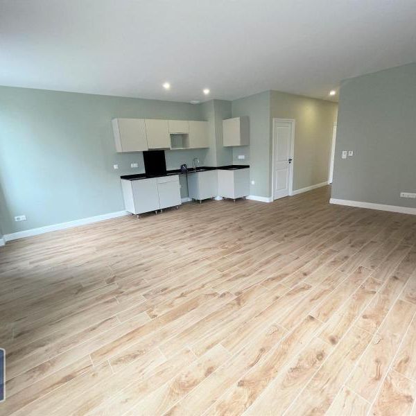 Location Appartement 4 pièces 86m² POITIERS 86000 - Photo 1