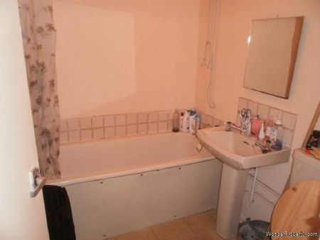 1 bedroom property to rent in Barking - Photo 5