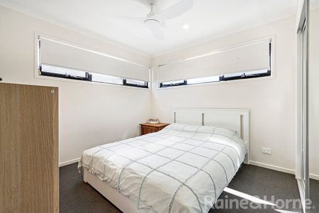 Modern 3-Bedroom Townhouse in Prime Burpengary Location - Photo 2