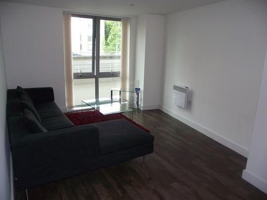 2 bedroom flat to rent - Photo 1