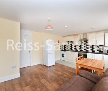 4 bedroom maisonette to rent - Photo 1