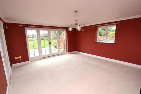 5 bedroom barn conversion to rent - Photo 2