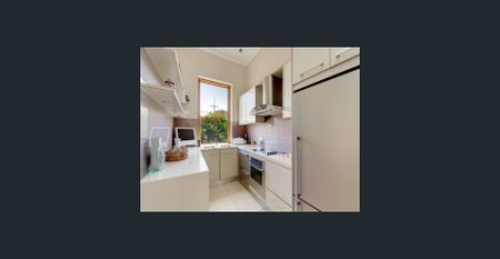 Timeless Elegance Meets Modern Comfort in the Heart of Glenelg - Photo 4