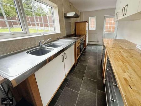 Meadow Road, Dudley, DY1 - Photo 3