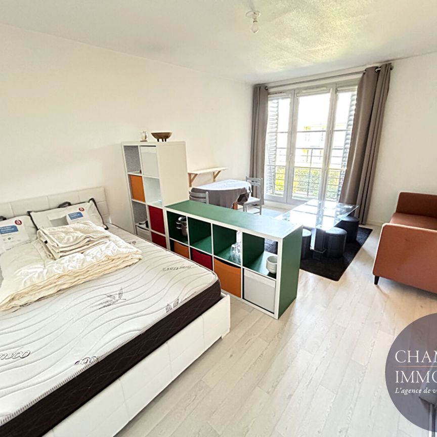 BLOIS - Studio quartier Basilique - Photo 1