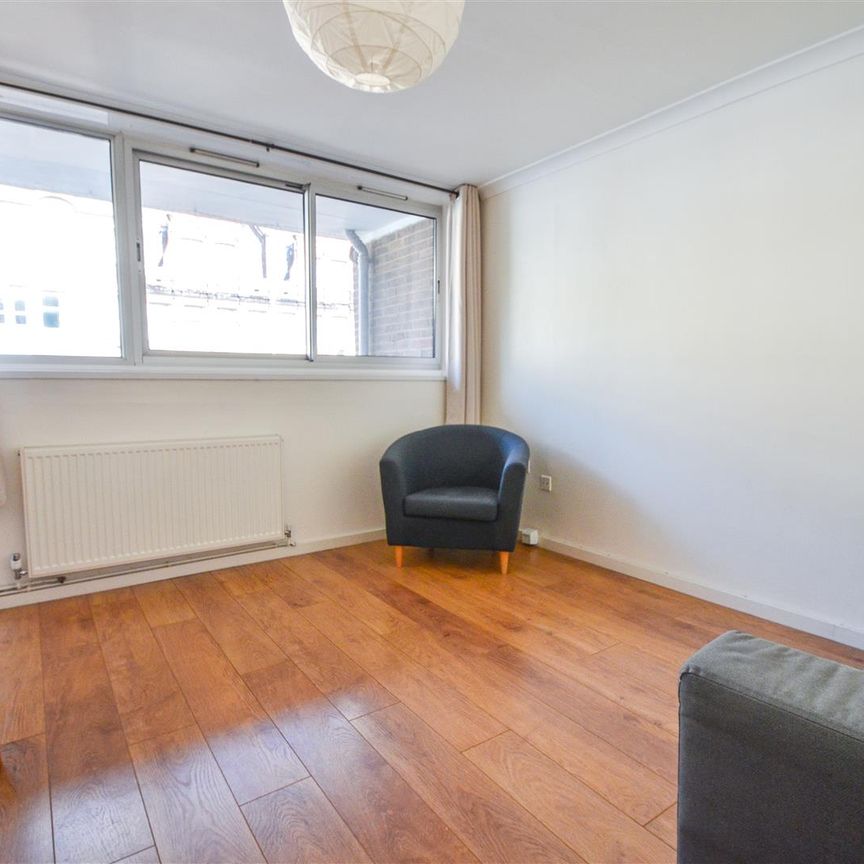 Goswell Road, London, EC1V - Photo 1