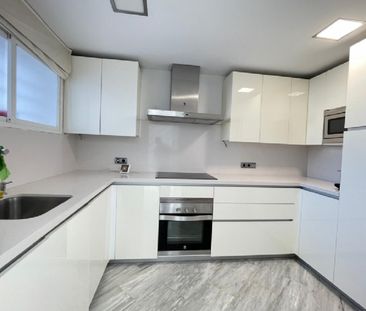 3 Bedroom Townhouse For Rent in Estepona, Málaga - Photo 1