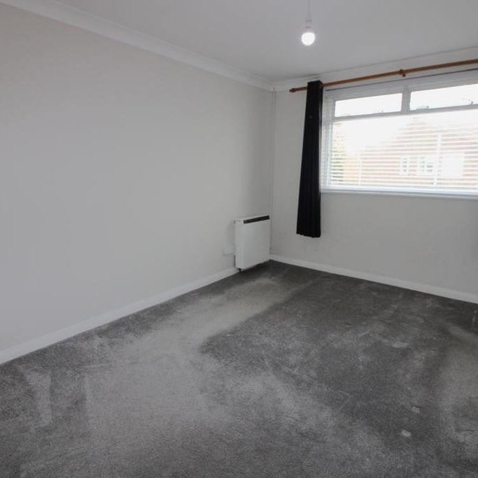 2 bedroom maisonette to rent - Photo 1