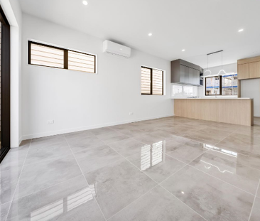 Charming New Build in Kauri Flats! - Photo 2