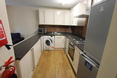 1 bedroom flat to rent - Photo 3