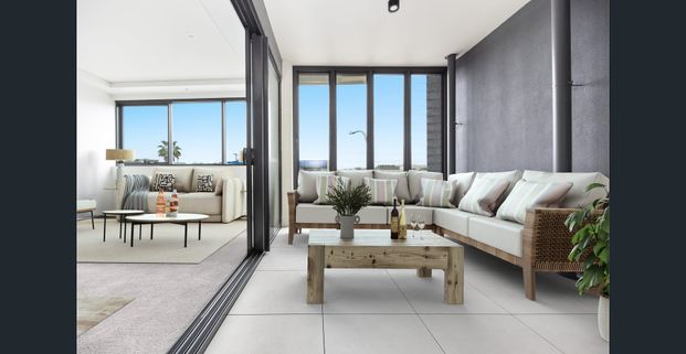 Bright Corner Apartment in QUBE with Study - Photo 1