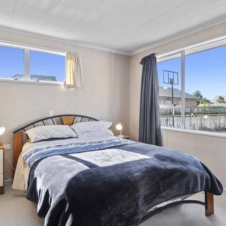 Central and Sunny on Rangiamohia! - Photo 4