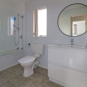 Family Home - Photo 2