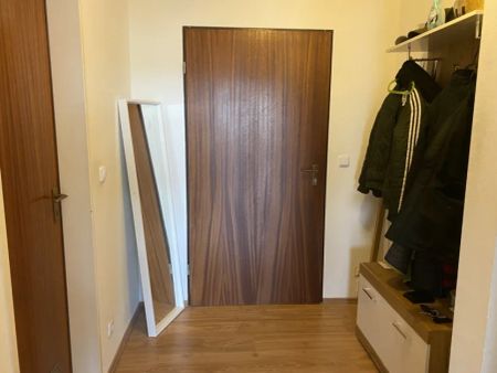 Schöne 2-Zimmer-Wohnung mit Balkon, EBK und Stellplatz in Coburg - Foto 3