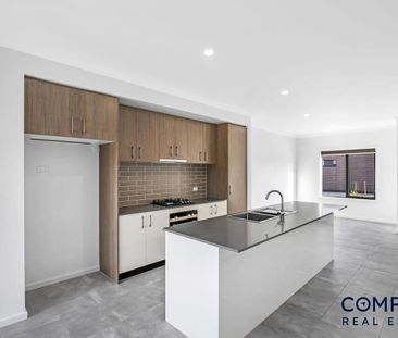 Brand New 3-Bedroom Townhouse Available Now - Photo 5