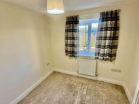 Westfield Road, Frome, BA11 - Photo 2