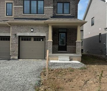 For Lease - 19 Lemon Avenue, Thorold, Ontario - Photo 3