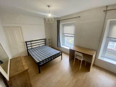 4 bedroom house to rent - Photo 3