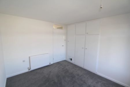Dyche Road, Sheffield, S8 - Photo 3
