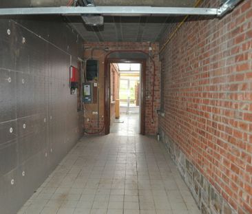 Woning met 3 slaapkamers in een rustige straat te Baardegem. - Photo 2