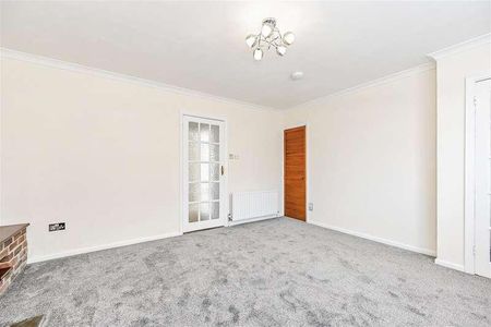 North Road, Selsey, PO20 - Photo 2