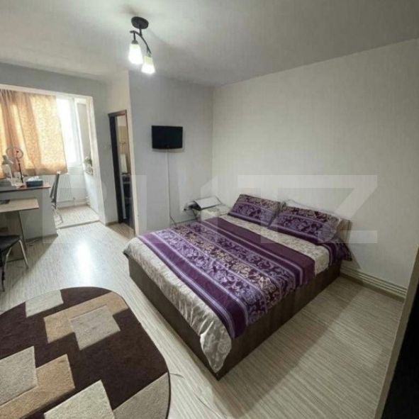 Garsoniera de inchiriat, 30 mp, Brasov, CENTRAL - Fotografie 1