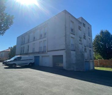 APPARTEMENT T2 QUARTIER PETIT LECLERC NIORT - Photo 3