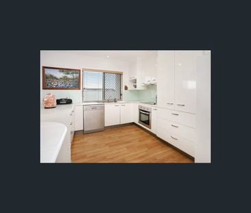 38 Bells Reach Dr, Caloundra West, Qld 4551 - Photo 5