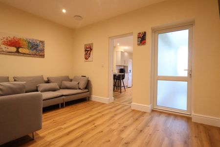 Room 5, St. Pauls Road - Photo 2