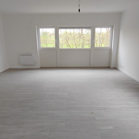 Schöne, komplett renovierte 2-Schlafzimmer-Wohnung in Lichtenbusch - Photo 1