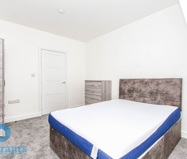 1 bed Apartment for Rent - Photo 2