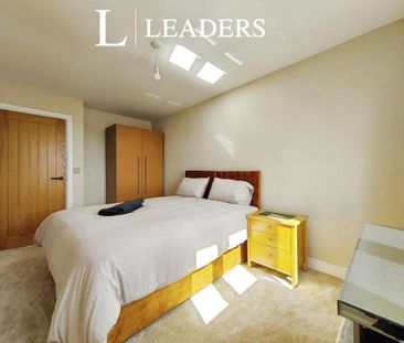 1 bedroom semi-detached house to rent - Photo 3