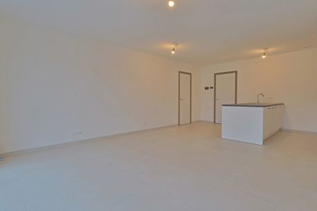 Appartement te huur in Beveren-Kruibeke-Zwijndrecht met 2 slaapkamers - Photo 4
