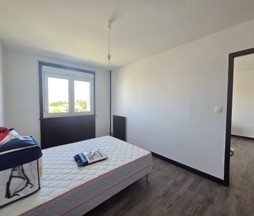 Location Appartement 2 pièces 53m² LA CHAPELLE ST LUC 10600 - Photo 1