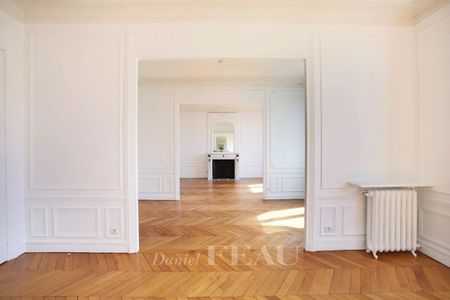 Tout savoir sur cet appartement dans le quartier Cambronne-Garibaldi, à Paris 15ème - Photo 3