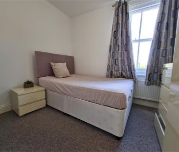 Room 5, 57 Cherry Hinton Road, Cambridge - Photo 3