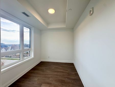 For Lease - 3250 Carding Mill Trail Unit# 409, Oakville, Ontario - Photo 4